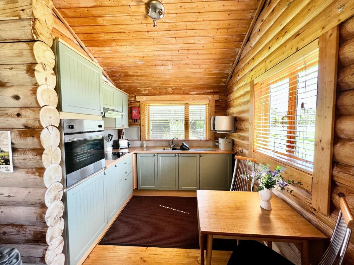 לינקולן Lindley Log Cabin מראה חיצוני תמונה
